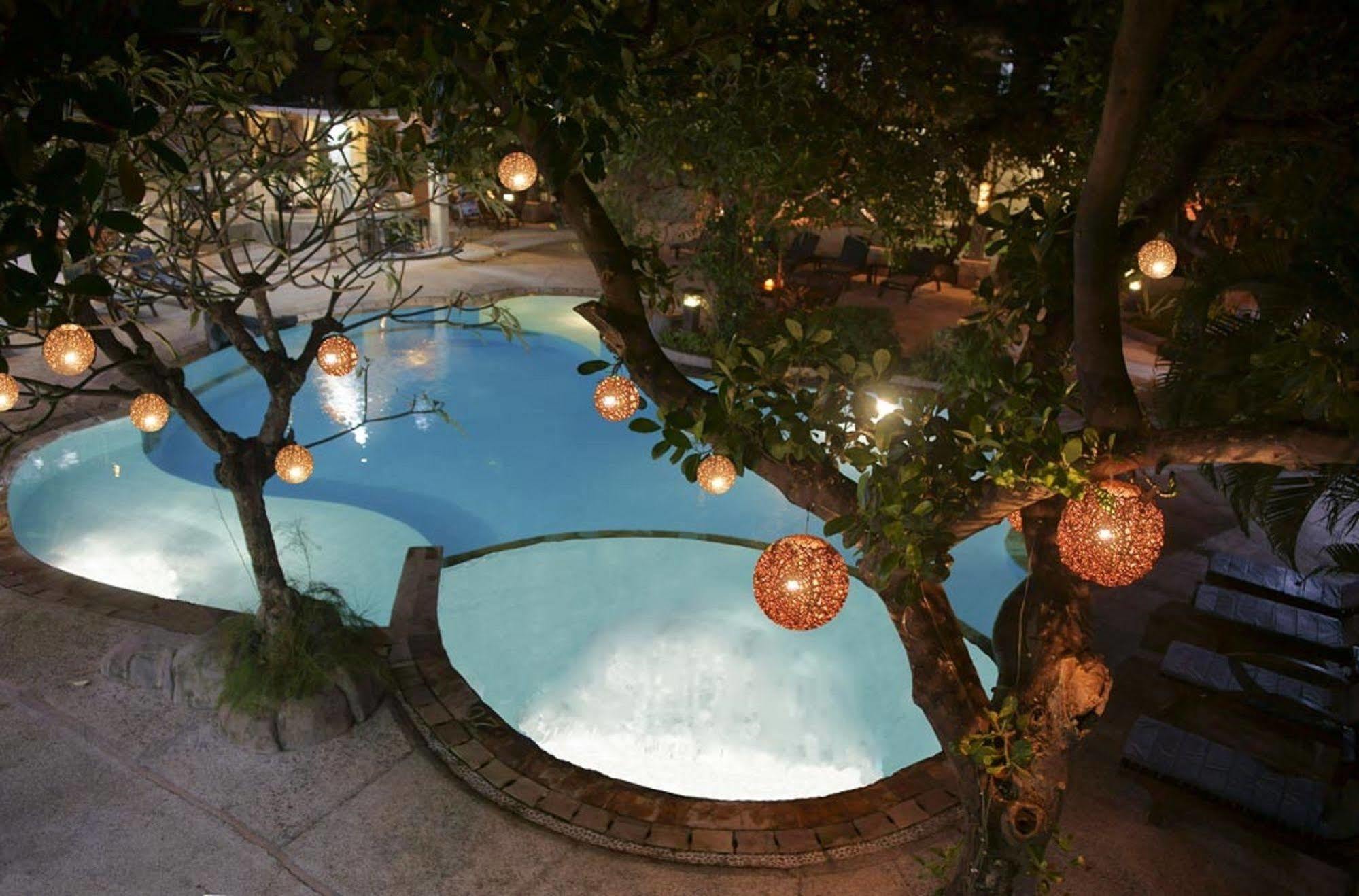 Oyo 2334 Melka Excelsior Hotel Singaraja Esterno foto