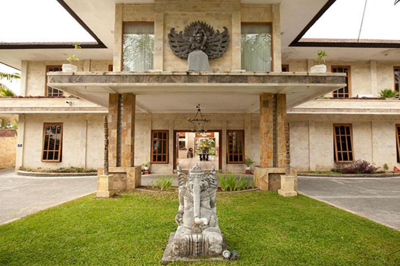 Oyo 2334 Melka Excelsior Hotel Singaraja Esterno foto