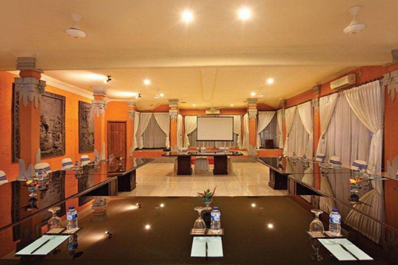 Oyo 2334 Melka Excelsior Hotel Singaraja Esterno foto