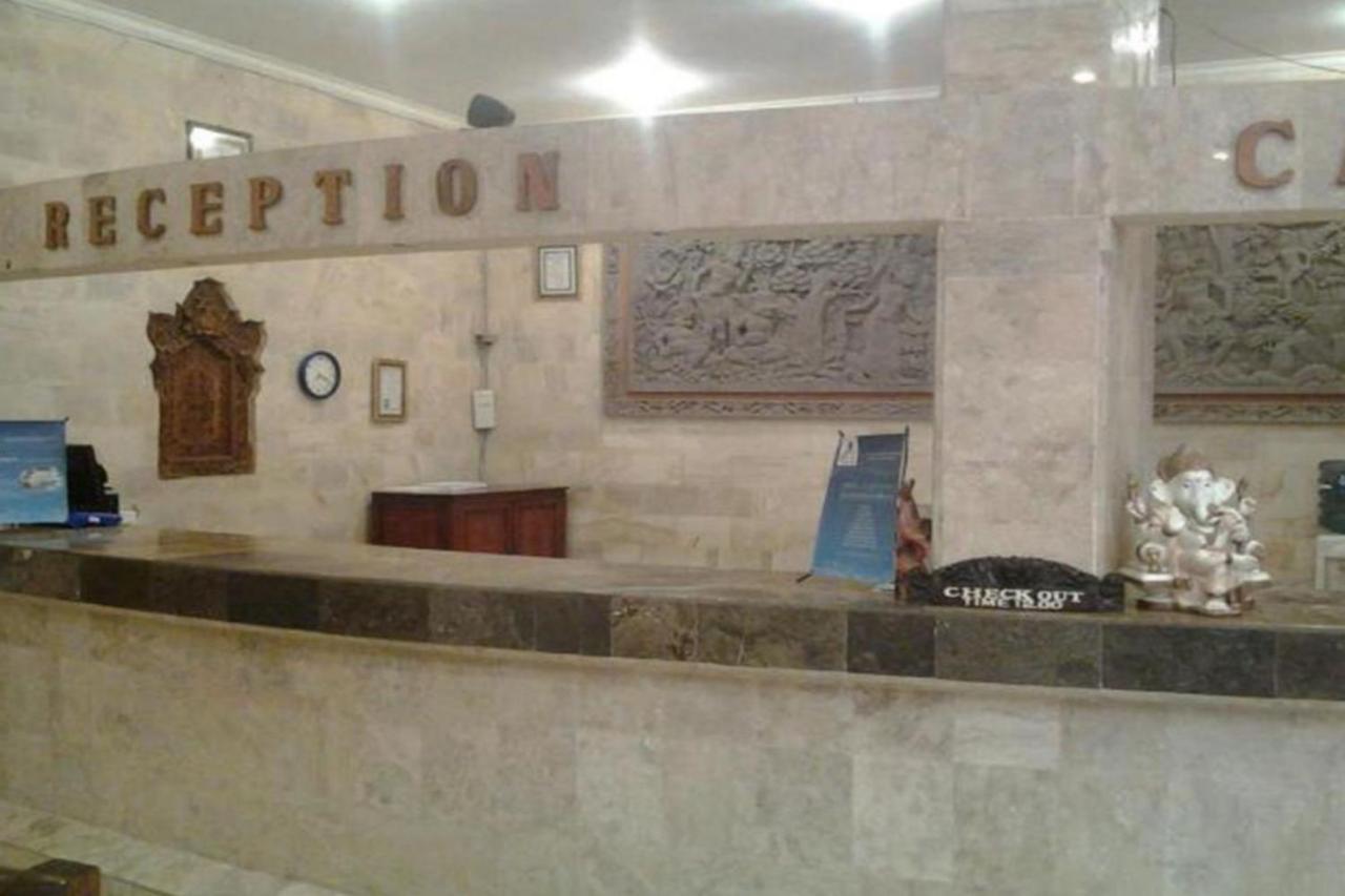 Oyo 2334 Melka Excelsior Hotel Singaraja Esterno foto