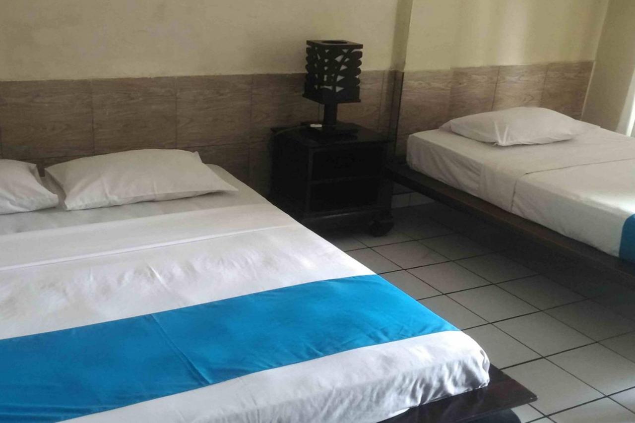 Oyo 2334 Melka Excelsior Hotel Singaraja Esterno foto